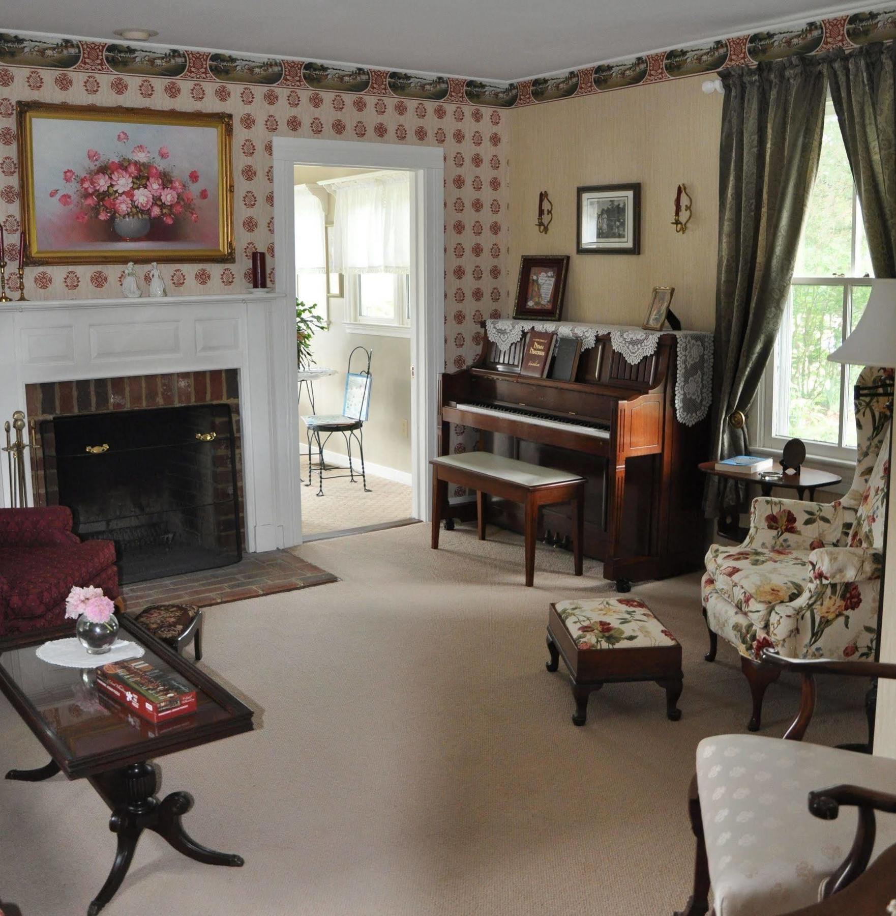 The Bed And Breakfast At Peace Hill Charles City Exterior photo