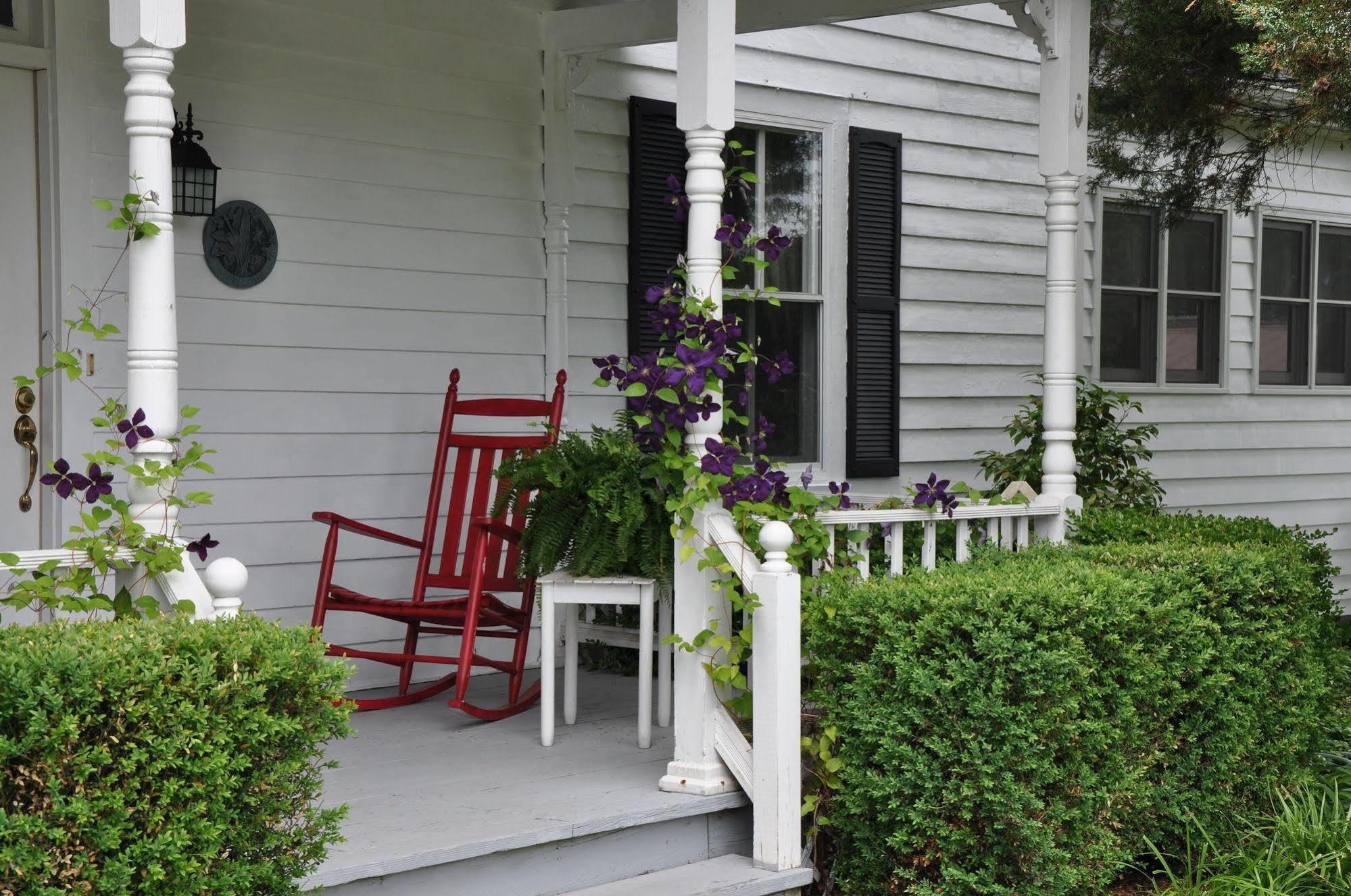The Bed And Breakfast At Peace Hill Charles City Exterior photo